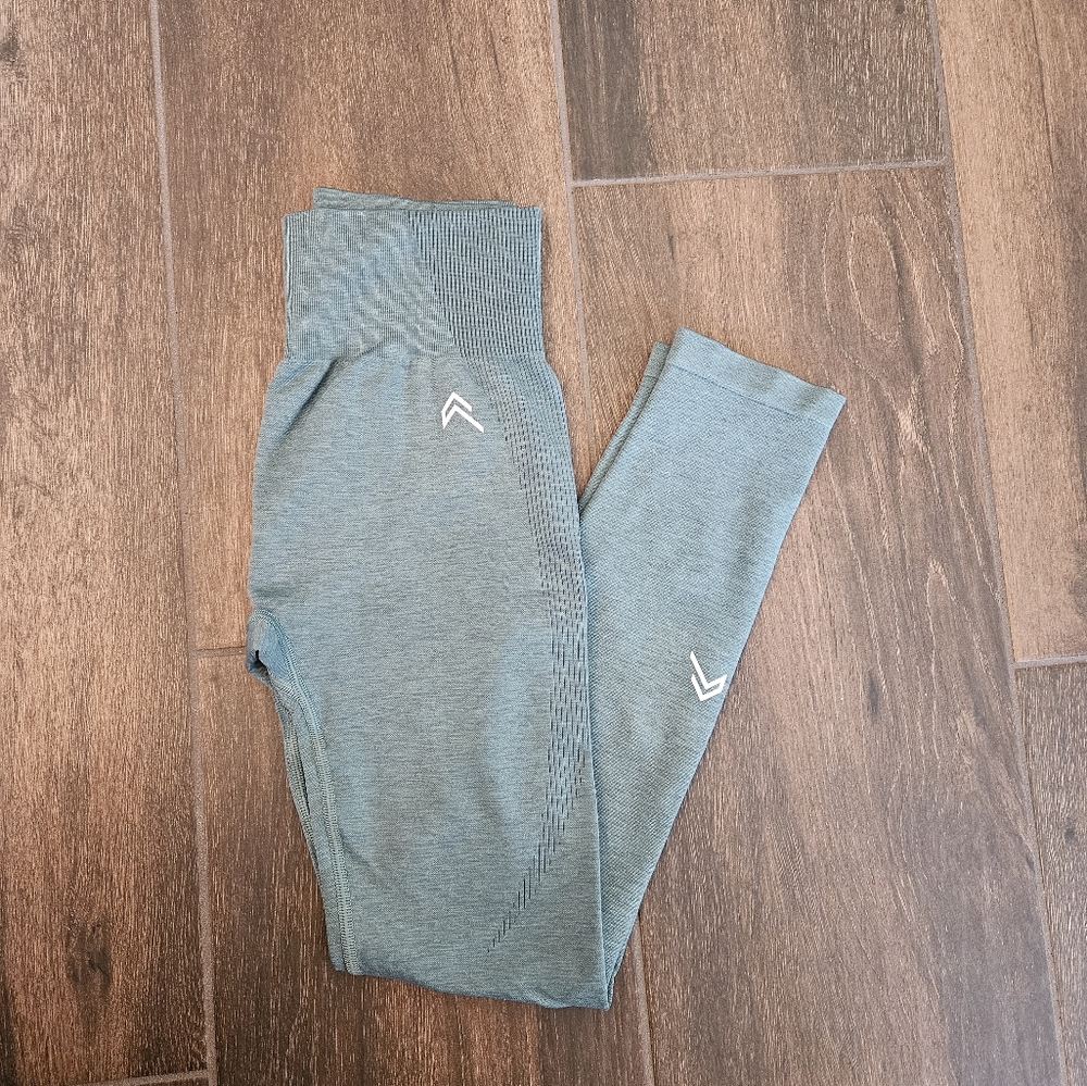 Oner Active Classic Seamless Green Leggings, Medium
